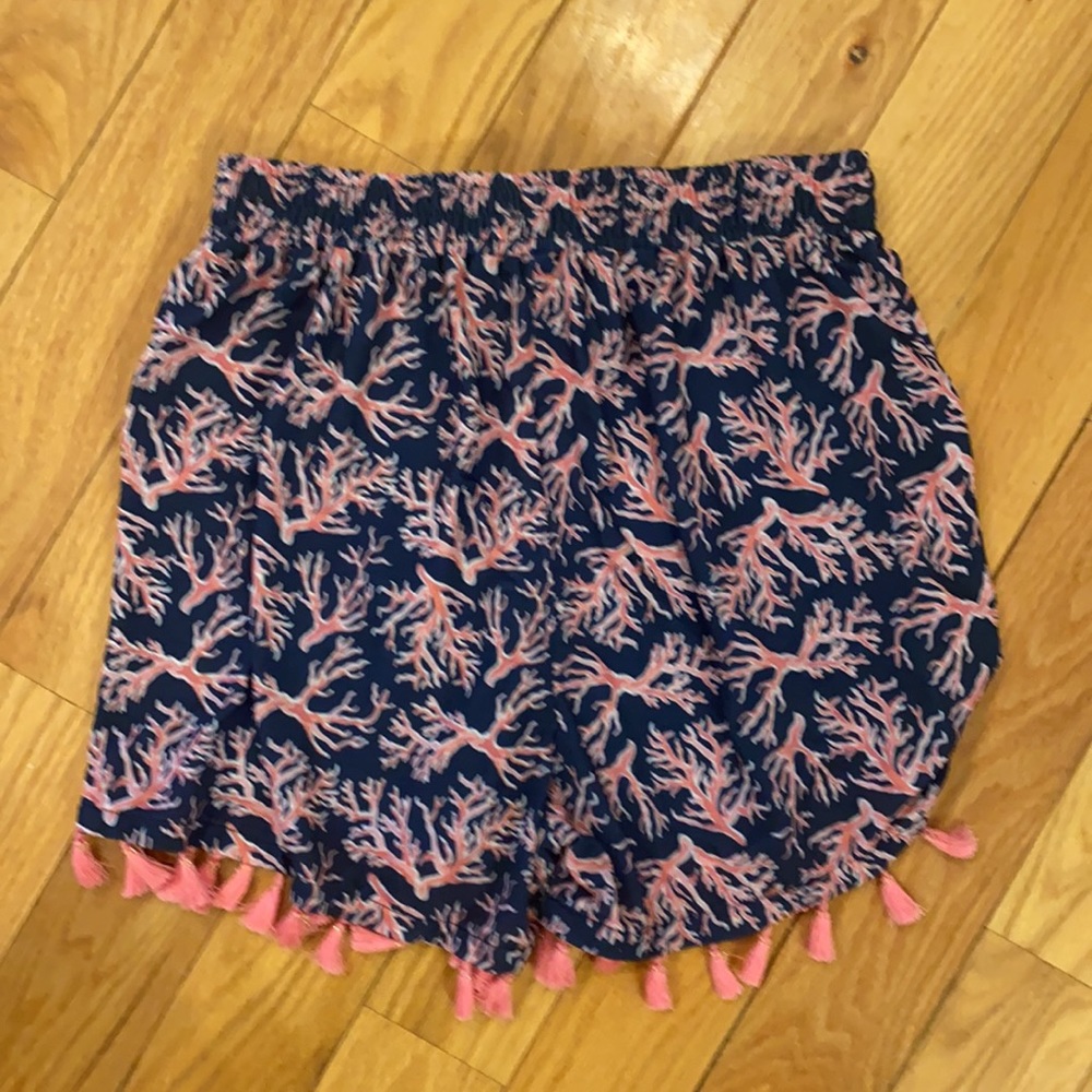Shorts - Picture 2 of 3